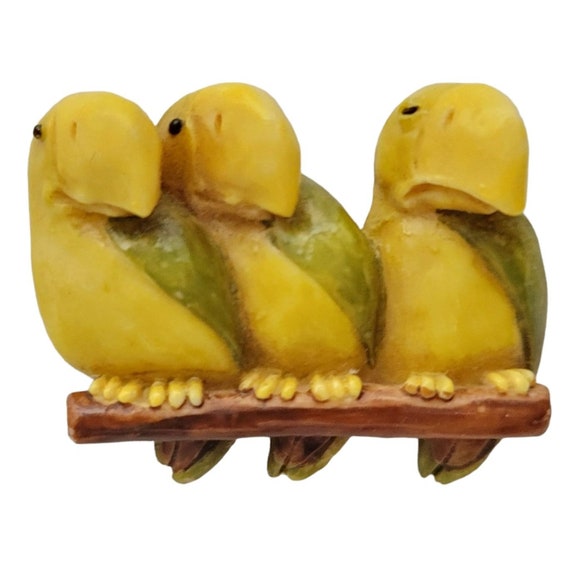 Ralph Massey Plastic Resin Alice In Wonderland Three Amigo Parrot Pin Brooch, Signed