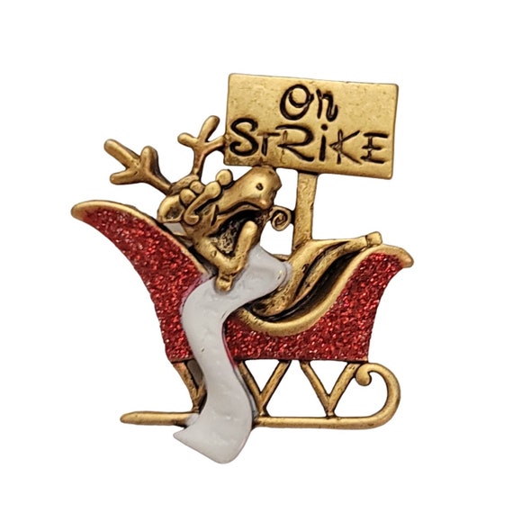 Danecraft Gold Tone Red Enamel Reindeer In Sleigh, On Strike Pin Brooch, Signed E978