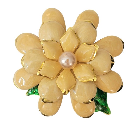 Joan Rivers Gold Tone Peach, Green Enamel Faux Pearl Flower Brooch, Signed M55