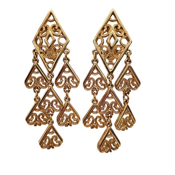 Monet Gold Tone Clip-On Heart Spade Diamond Chandelier Dangle Earrings J827