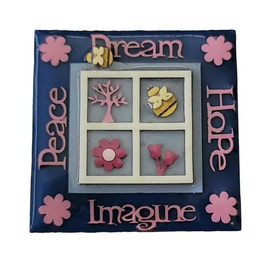 Lucinda Dream Hope Peace Imagine Window Bee Flower Square Pin L12