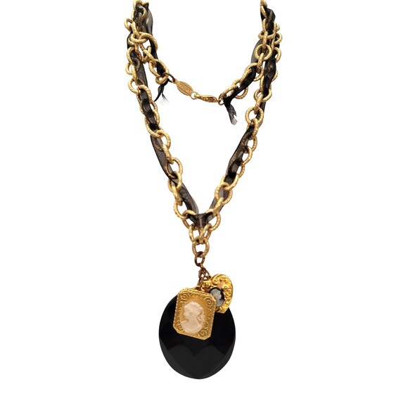 A.V. Max Gold Tone Large Link Chain Black Oval Glass & Cameo Pendant Necklace, 24" Long E534