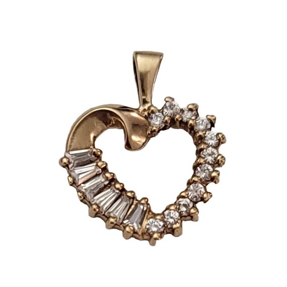 10K Yellow Gold Clear Cubic Zirconia Heart Pendant K847