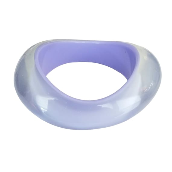 Clear Lavender Wavy Lucite Bangle, M28