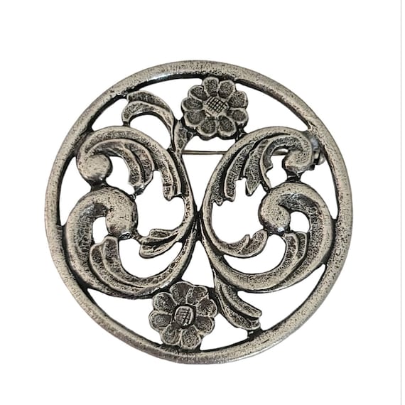 Havstad Tinn Pewter Norway Round Flower Scroll Brooch Pin, Signed K501