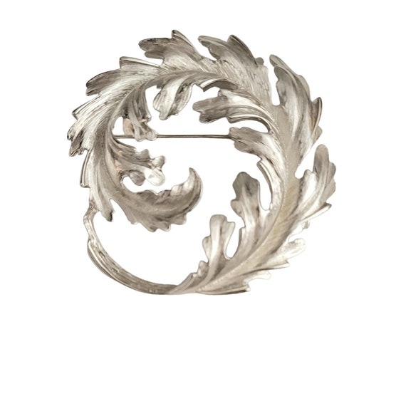 Monet Silver Tone Round Leaf Feathery Brooch Pin, Signed