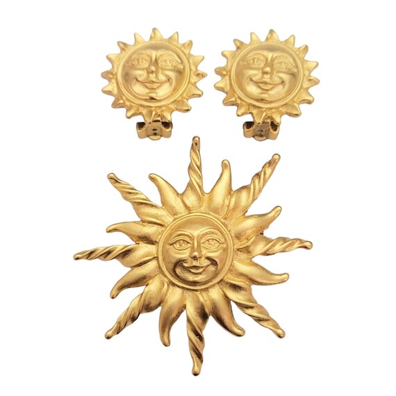 Anne Klein Matte Gold Tone Sun Face Brooch Matching Clip-On Earrings Set E182