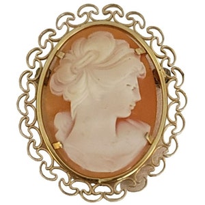 Krementz Gold Tone Shell Carved Mushroom Design Oval Cameo Brooch, Signed K40