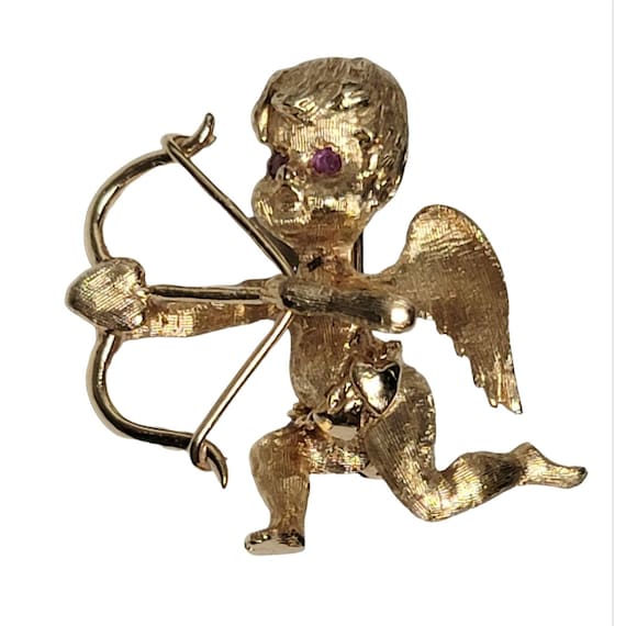 14K Yellow Gold Pink Stone Eye Cupid With Bow & Arrow Brooch, 6.7 Grams