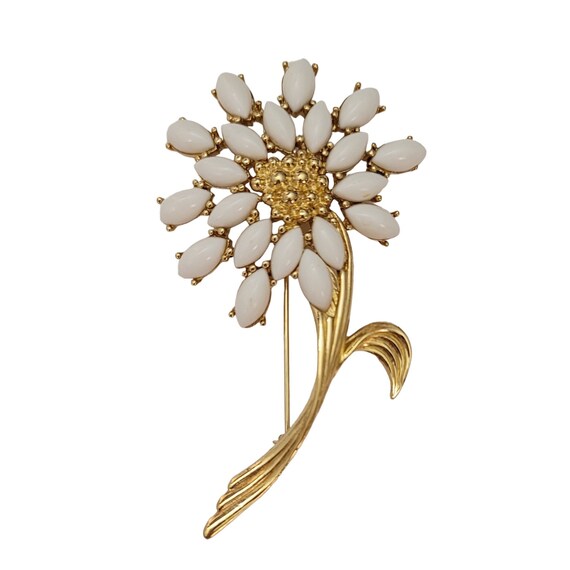 Trifari TM Gold Tone White Plastic Rhinestone Stemmed Flower Brooch, Signed E611