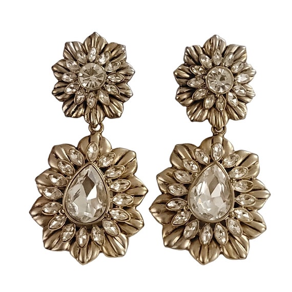 Matte Gold Tone Clear Rhinestone Flower Dangle Clip-On Earrings K918