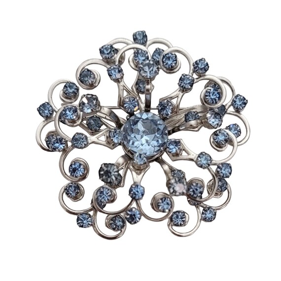 Silver Tone Prong Set Blue Rhinestone Open Flower Brooch Pin E23