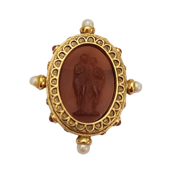Gold Tone Brown Molded Raised Romantic Couple Faux Pearl Glass Cabochon Cameo Style Brooch Pin K840
