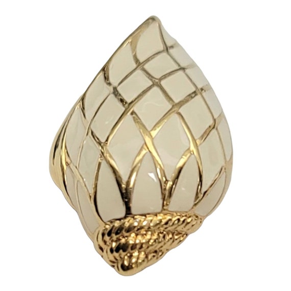 Trifari 1980s Cream And Gold Seashell Enamel Pin Brooch, Signed