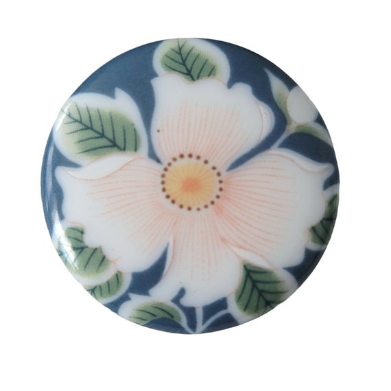 Blue Pink Green Leaf Flower Japan Porcelain Style Round Brooch E72