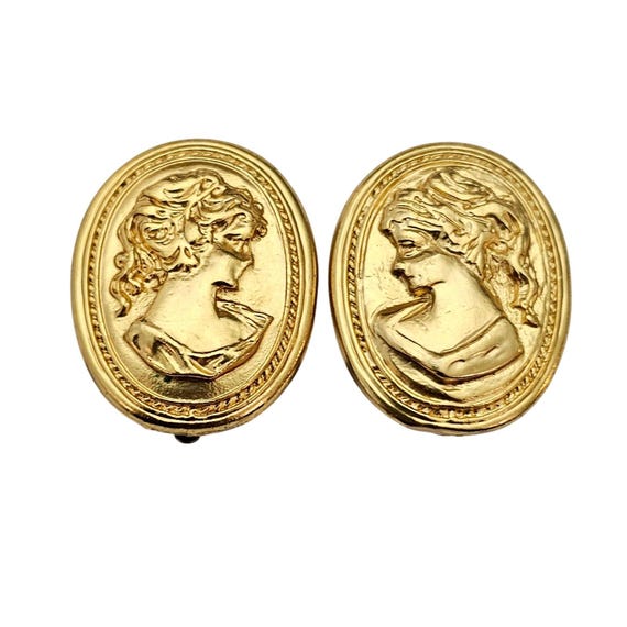 Gold Tone Oval Cameo Lady Clip On Earrings J704