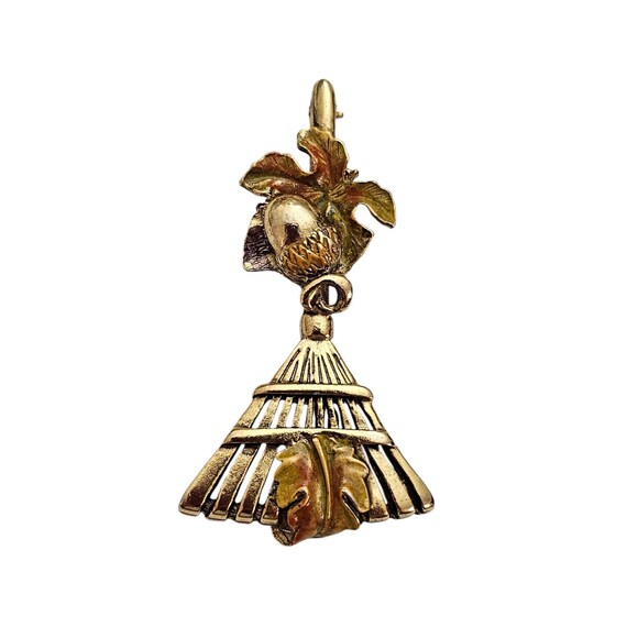 Acorn Rake Leaves Brooch, Autumn Colors L492
