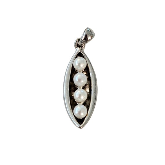 Sterling Silver 925 Four Genuine Pearls Peas in Pod Pendant L52