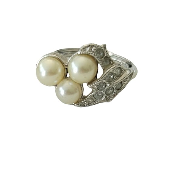 Avon Vintage Silver Tone Faux Pearl Rhinestone Adjustable Ring Size 5.5 E941