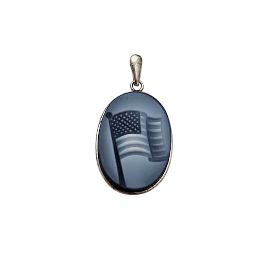 Sterling Caged Agate Top Carved Doublet American Flag Pendant J701