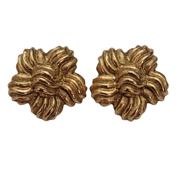 1928 Brand Gold Tone Wavy Flower Clip-On Earrings E214