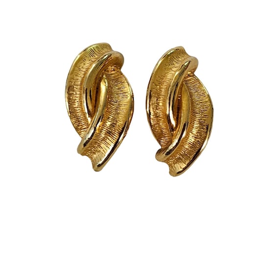 Gold Tone Ribbon Twist Clip On Earrings L226