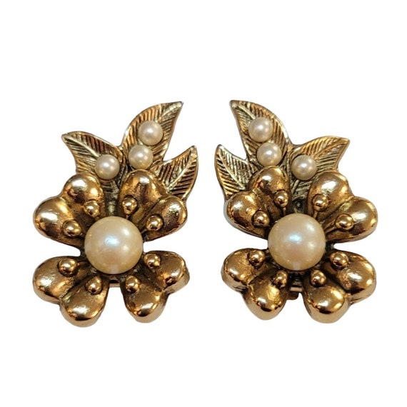 1928 Brand Faux Pearl Flower, Leaf Clip-On Earrings K990