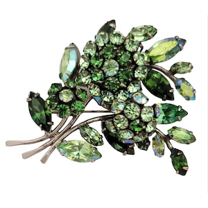 Schreiner AB, Green Prong Set Rhinestone Trembler Flower Leaf Brooch, Pin m801
