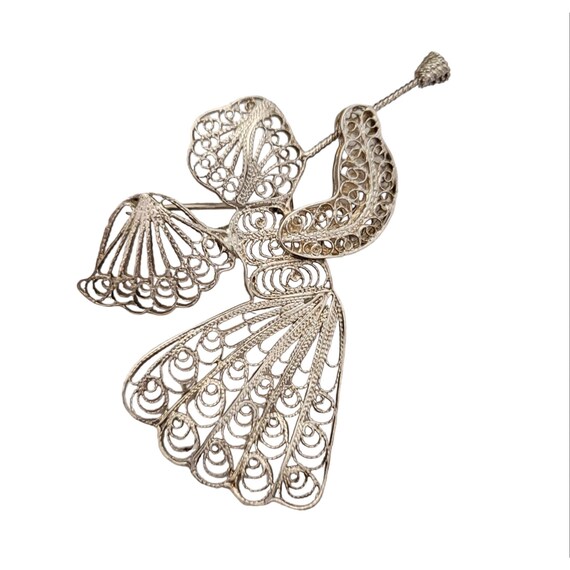 Sterling Spun Filigree C-Clasp Angel Blowing Horn Pin Brooch K336