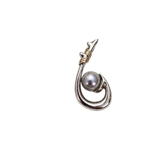 Sterling Silver 14K Fish Hook With Gray Peacock Pearl Pendant  L422