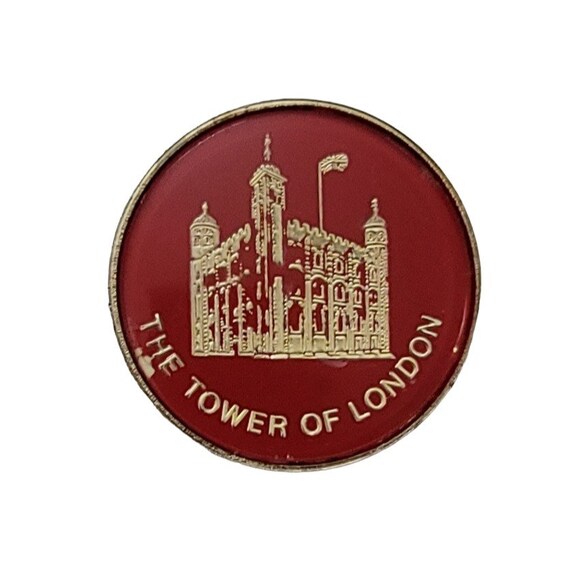 Vintage Made in England Tower of London C-Clasp Red Round Pin, K836