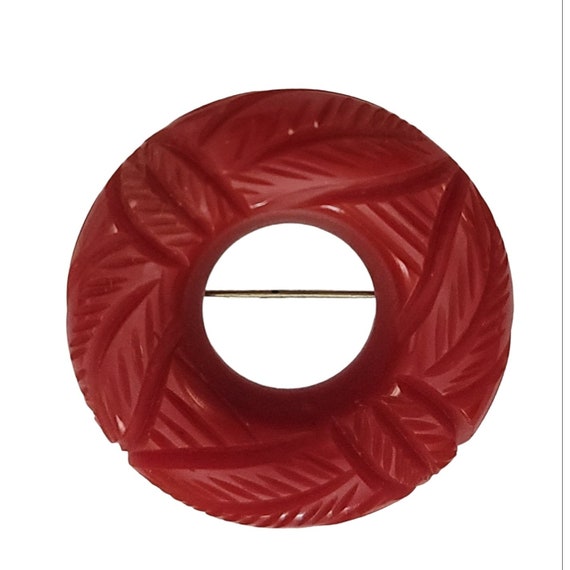Red Carved Round Open Bakelite Brooch C-Clasp K47