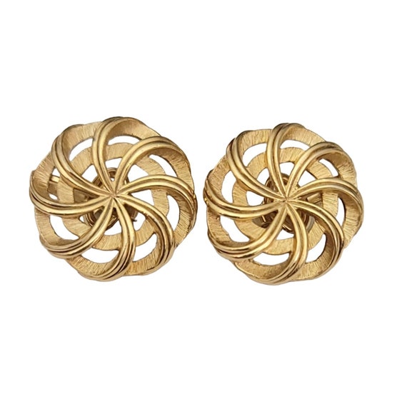 Vintage Signed Crown Trifari Vintage Gold Tone Round Pinwheel Clip-On Earrings