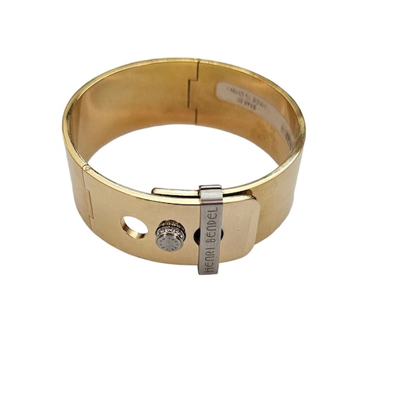 Henri Bendel Signature Gold Tone Hinged Buckle Bracelet L396