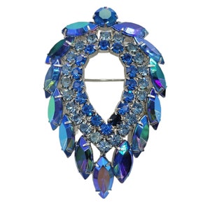 Sarah Coventry Vintage &quot;DeLizza & Elster&quot; Blue Lagoon Borealis Rhinestone Brooch, Signed