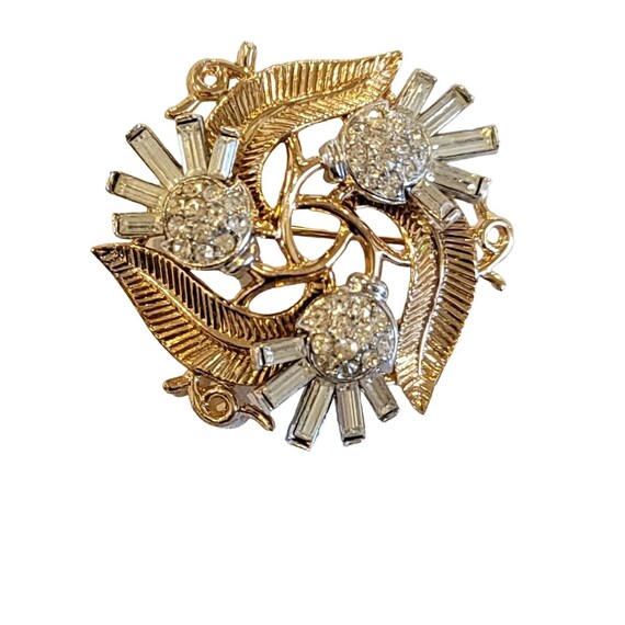 Trifari Phillipe Gold Tone Leafy Clear Round Rhinestone Brooch, Signed M140