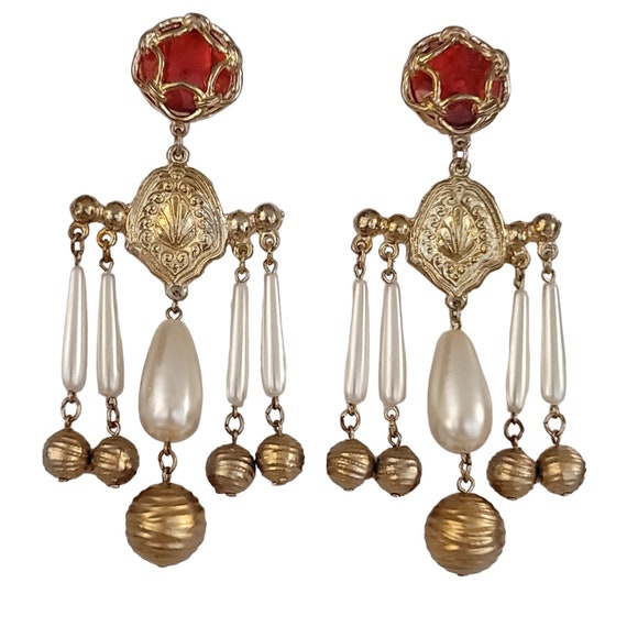 Gold Tone Dangle Balls Faux Teardrop Pearl Chandelier Gaudy 80’s Clip-On Earrings K454