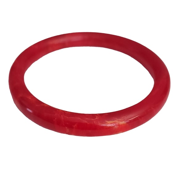Red Marbled Bakelite Bangle, Bracelet M396