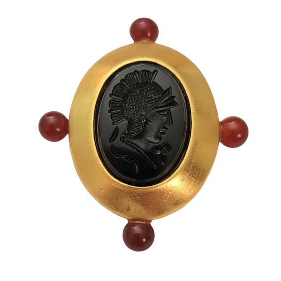 Gold Tone Black Glass Intaglio Centurion Cameo Brooch Pin E839