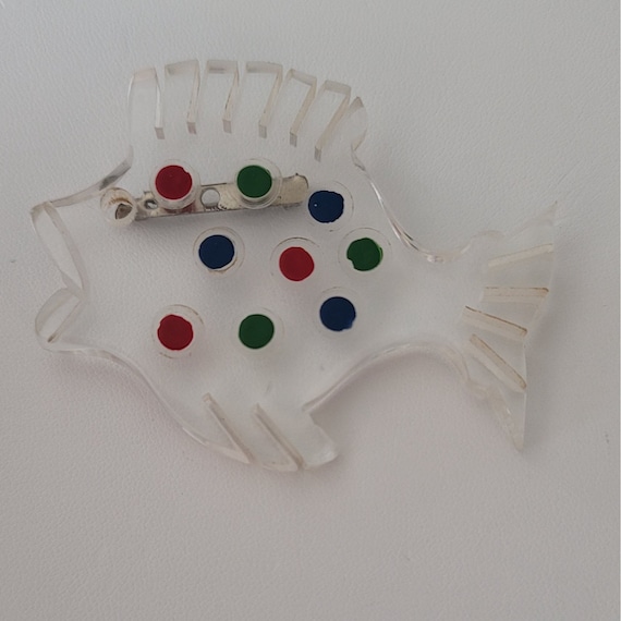 Clear Lucite Vintage Red Blue Green Enamel Polka Dot Fish Brooch Pin E805