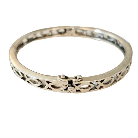 Sterling Silver 925, Hinged Bangle Fish Design Bracelet L49