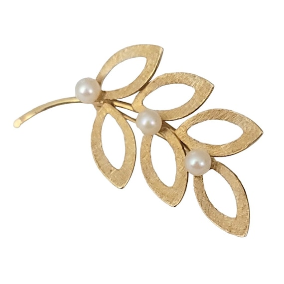 14k Yellow Gold Pearl Open Linen Textured Leaf Brooch