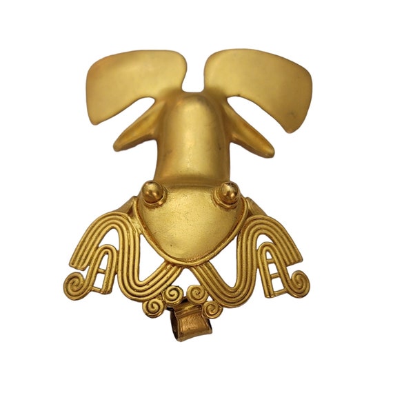 Gold Tone Museum Replica Frog Brooch Pendant E511