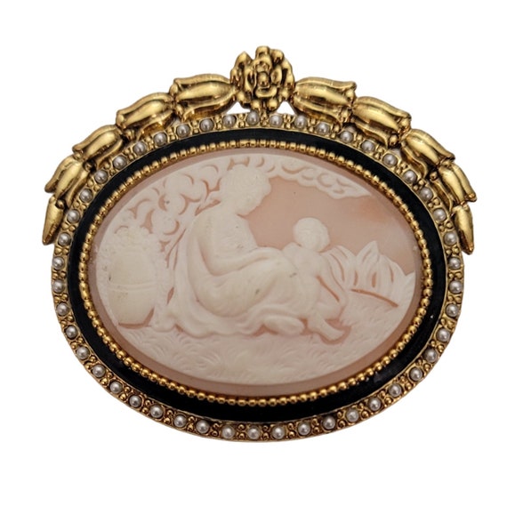 MT Gold Tone Resin Mother and Child, Faux Pearl Green Enamel Laurel Leaf Brooch Pin E248