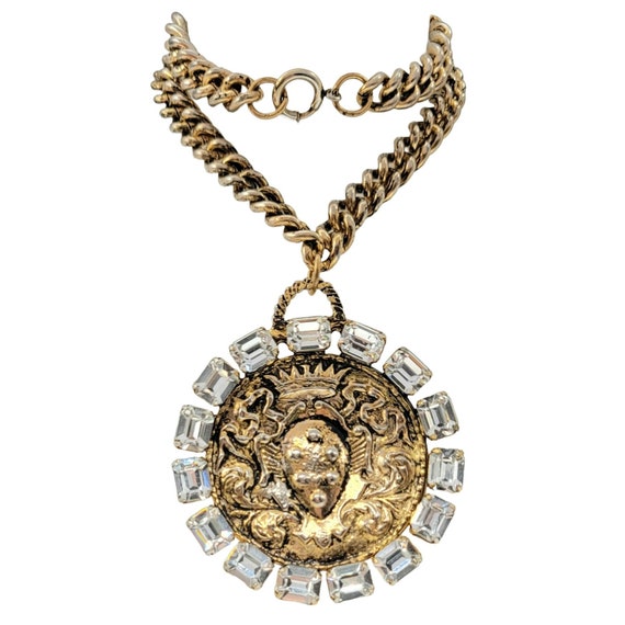 Gold Tone Round Crown Crest Clear Rhinestone Medallion Pendant Chunky Chain Necklace 16.25” Long