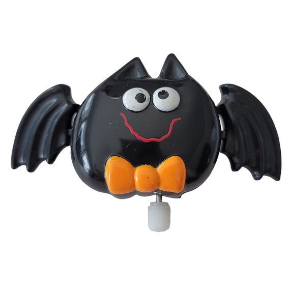1987 Hallmark Halloween Wind Up Black Bat Pin E694