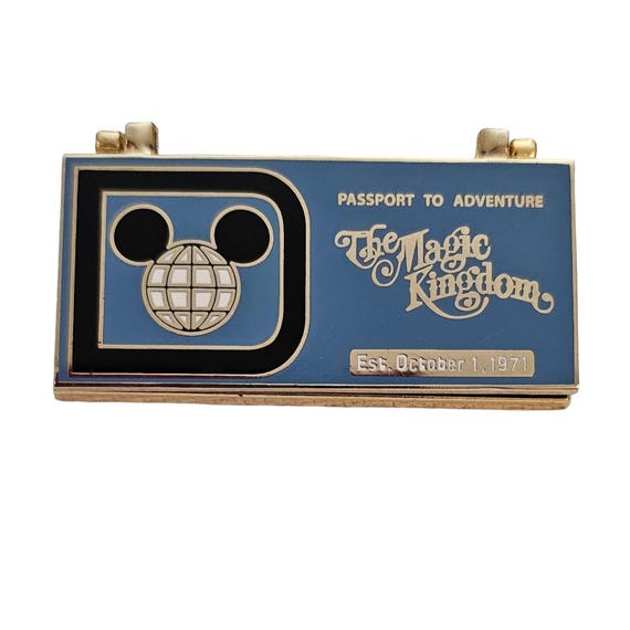 Disney 2008  The Magical Kingdom Ticket Book Passport To Adventure Hinged Pin L307