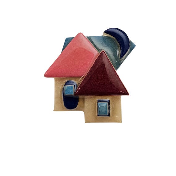 Lucinda House Pink Mini Pin Blue Moon J849