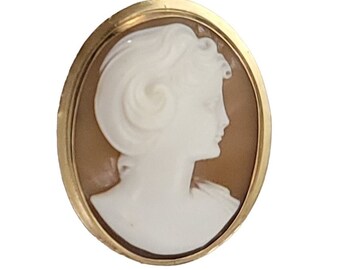 14K Yellow Gold Shell Carved Brooch Pendant K589
