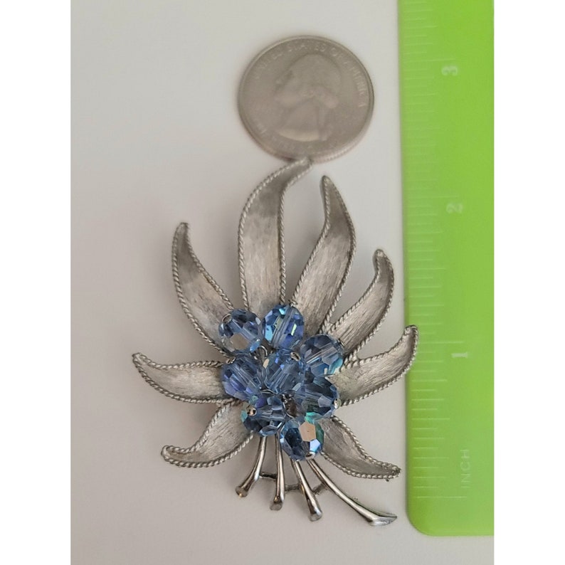 Parco Vintage Silver Tone Blue Faceted Bead Crystal Leaf Brooch, Signed image 4